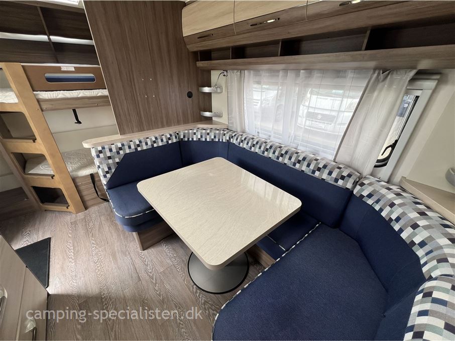Hobby De Luxe 560 KMFe